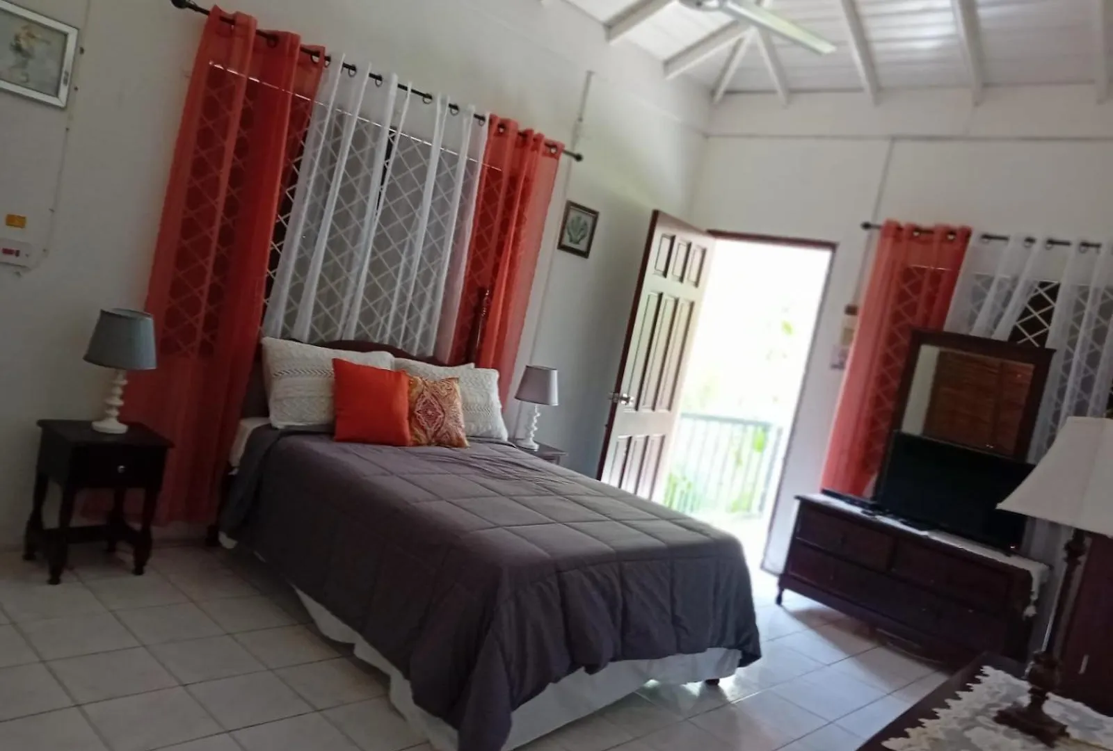 Estalagem Marge'S Vacation Rentals Negril